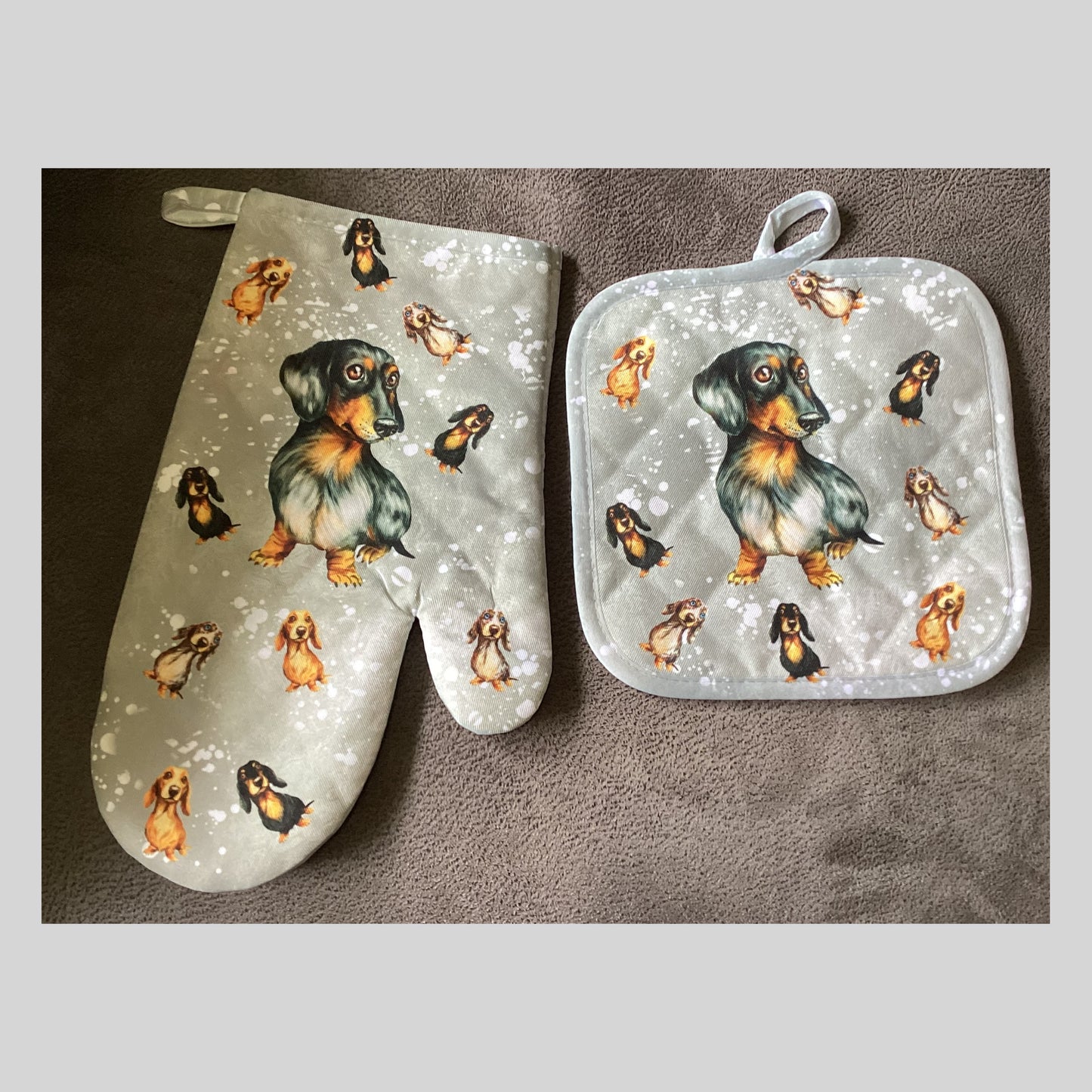 Dog Breed Oven Mitt and Pot Holder Set